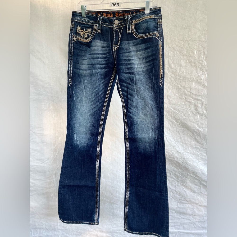 Rock Revival Kai Easy Boot Jeans. Size 27. 27x32. Triple stitching.